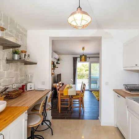 Vitez's House Novigrad/knight's House Novigrad 노비그래드달마샤